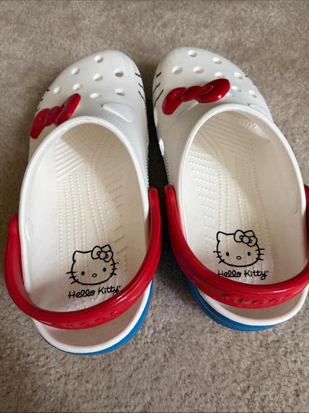 Hello Kitty Crocs - Men size 7/ Women Size 9 - Picture 2 of 6